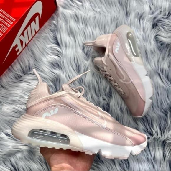 Nike Air Max 2090 - Picture 1 of 5